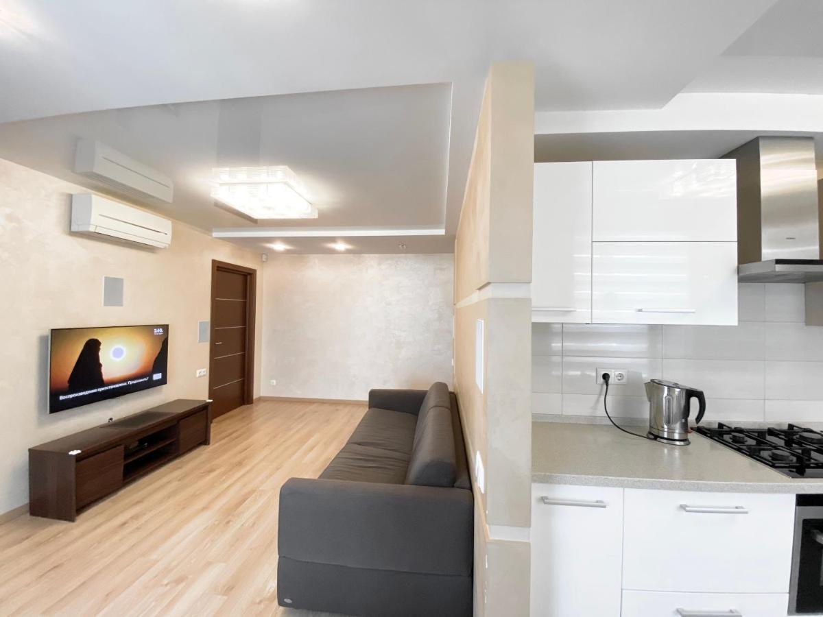 2-Bedroom Apartment Most City Area, Ekaterynoslav Square Днепр Экстерьер фото